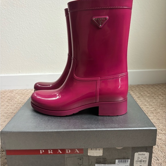Prada Rain Boots size 39 / 9B Original Box. *Final Sale* - Picture 4 of 7